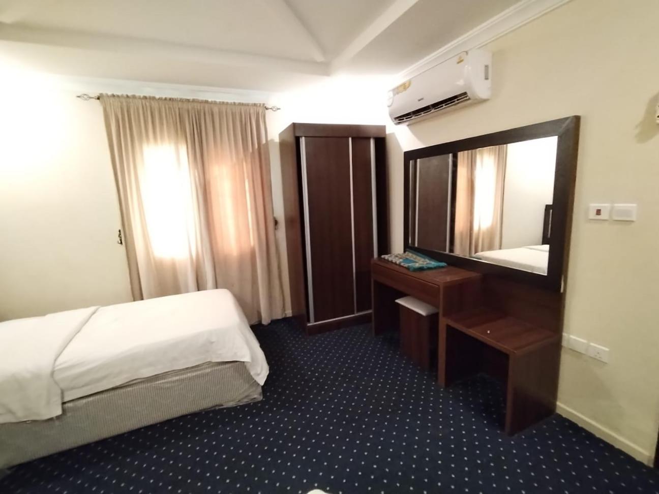 Aparthotel فندق الفرسان المتحدة فرع الفيصلية Dschidda Exterior foto